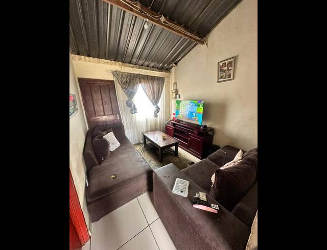 2 BEDROOM HOUSE FOR SALE IN PALM RIDGE